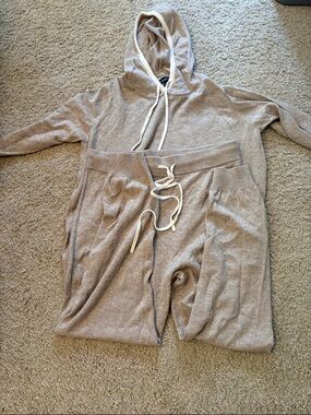 Summersalt Ultra-Soft Women’s Hooded Lounge Set in Light Taupe Size 1X